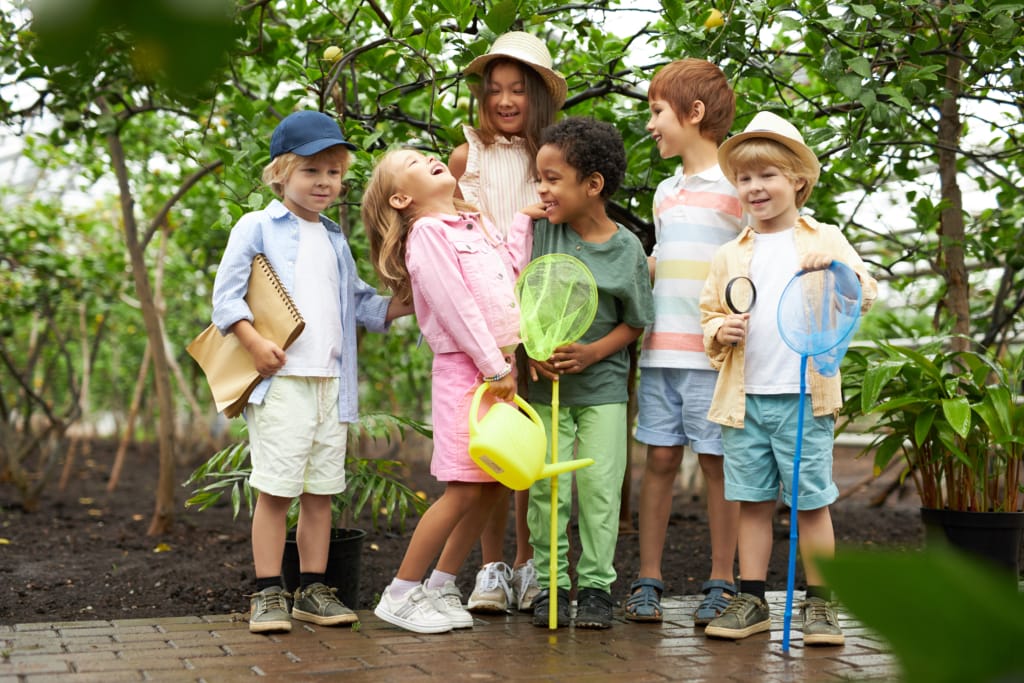 Group,Of,Diverse,Kindergarten,Kids,Friends,In,Garden,,Greenhouse.,They